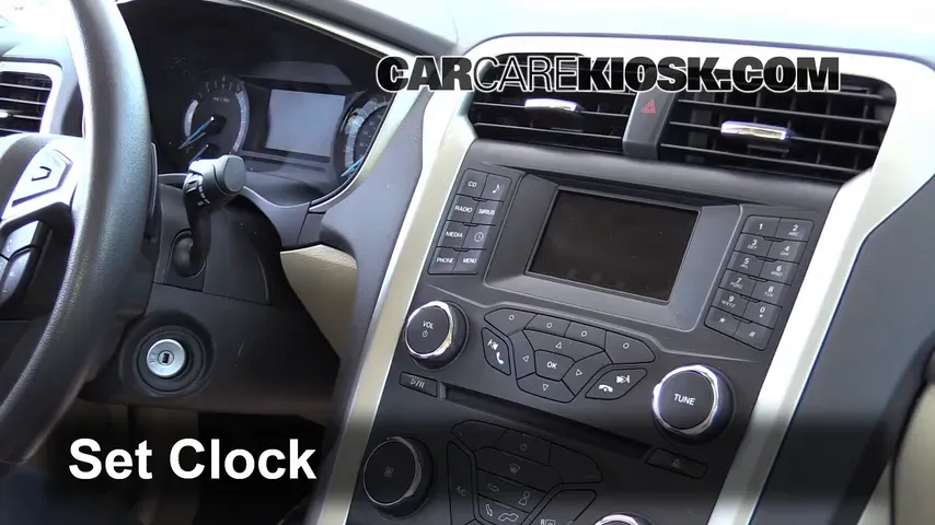 2013 Ford Fusion SE 2.0L 4 Cyl. Turbo Horloge